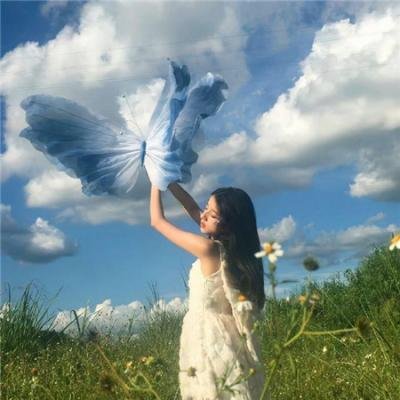 黑瓜吃料网入口 - 某95后小花被曝学历造假，母校回应引争议