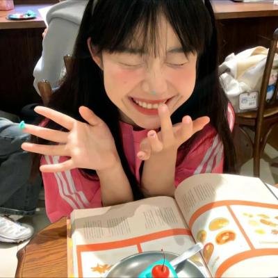 黑瓜吃料网入口 - 某知名导演被曝潜规则多名女演员，圈内人心惶惶